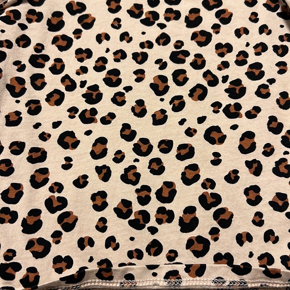 H and M Baby Girls Leopard Print Flutter Sleeve Tank! - Picture 4 of 6